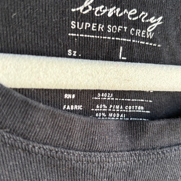 Gap large black super soft tshirt long sleeved - Picture 5 of 6